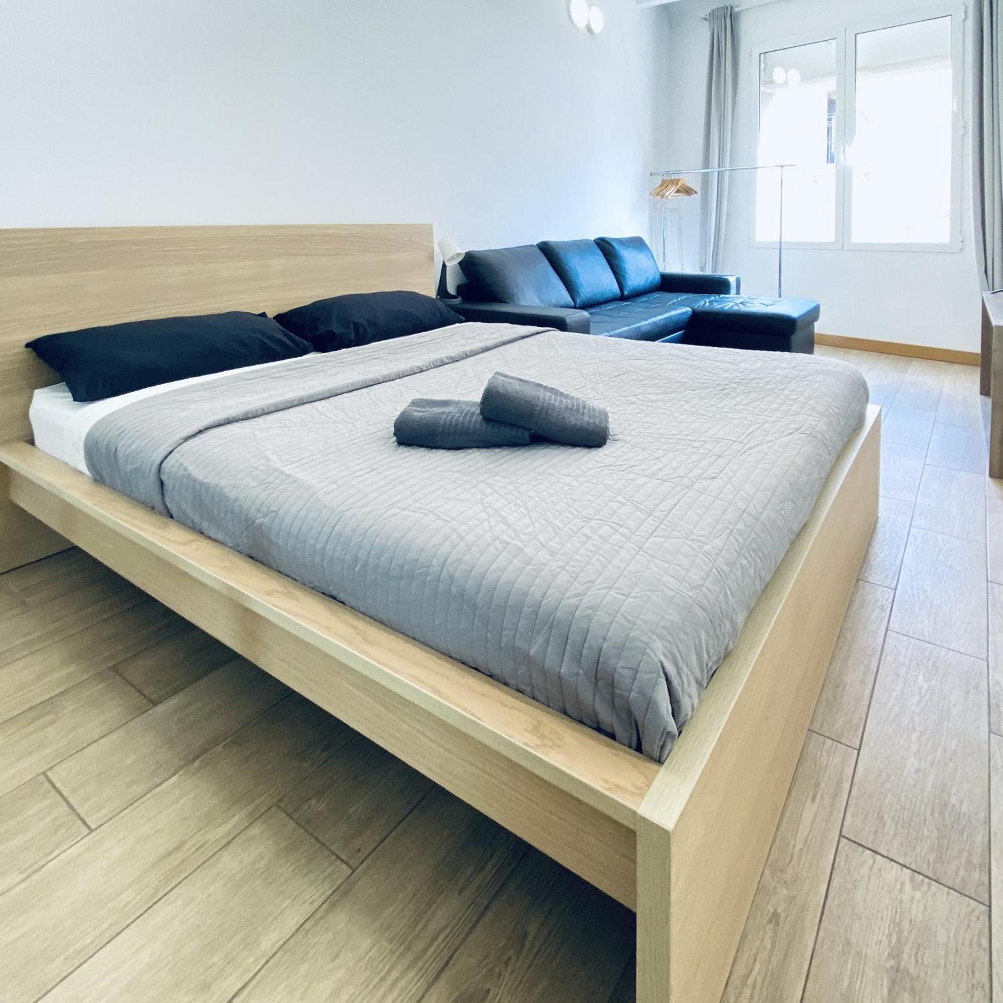 Apl Sants Lofts Bcn Fira Camp Nou Lejlighed Barcelona Eksteriør billede